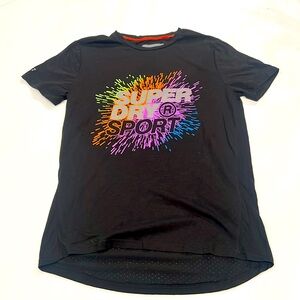 Superdry sport tee size large